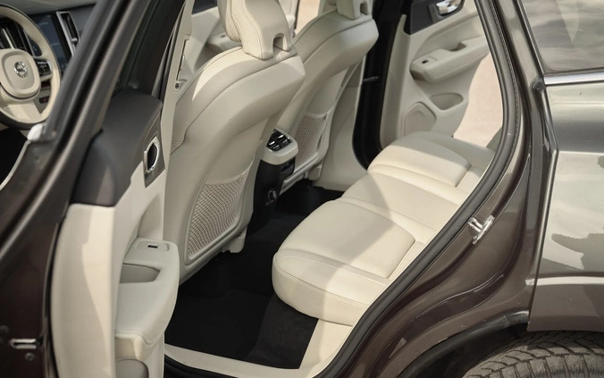 Volvo XC 60 cena 126800 przebieg: 103000, rok produkcji 2019 z Zduny małe 667